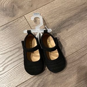 Brand new black ballet flats baby